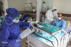 تحویل سال نو در بخشهای ویژه کرونای بیمارستان هاجر