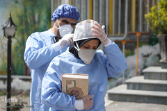 تحویل سال نو در بخشهای ویژه کرونای بیمارستان هاجر