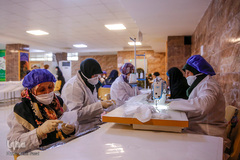 حرم علی بن حمزه(ع) کارگاه تولید ماسک جهادگران