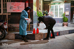 ضدعفوني كردن اماكن عمومي شيراز توسط  گروه‌های مردمی