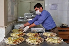 عیدانه هیأت ابوالفضلی بیرجند به مدافعین سلامت