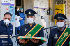 پزشکان و پرستاران، اجرتان با خدا