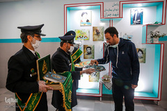 پزشکان و پرستاران، اجرتان با خدا