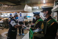 پزشکان و پرستاران، اجرتان با خدا