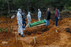 دفن قربانیان COVID-19