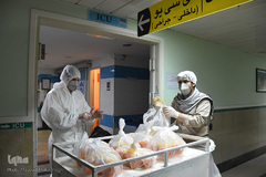 خدمت رسانی گروه های جهادی طلاب و روحانیون سمنان به بیماران کرونا