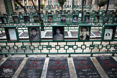 جهاد آبمیوه گیری موکب «المهدی» هیأت رزمندگان اسلام شمیرانات برای یاری کادر درمانی و شفای عاجل بیماران کرونایی