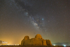 «انا زين السماء الدنيا بزينة الكواكب»