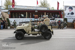 ⁨رژه نیروهای مسلح به مناسبت روز ارتش در قزوین