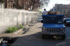 استمرار گندزدایی معابر عمومی اهر تا ریشه کنی کامل کرونا