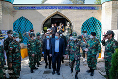 «رژه خدمت» نیروهای ارتش در شیراز