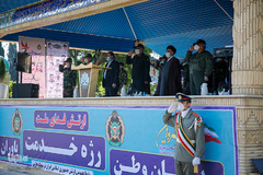 «رژه خدمت» نیروهای ارتش در شیراز