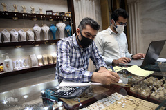 اولین روز بازار تهران پس از تعطیلی اجباری مقابله با شیوع ویروس کرونا