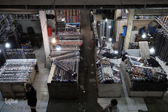 اولین روز بازار تهران پس از تعطیلی اجباری مقابله با شیوع ویروس کرونا