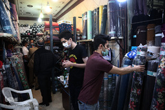 اولین روز بازار تهران پس از تعطیلی اجباری مقابله با شیوع ویروس کرونا