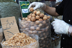 اولین روز بازار تهران پس از تعطیلی اجباری مقابله با شیوع ویروس کرونا