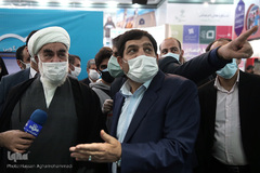 بازدید حجت الاسلام «محمدی گلپایگانی» از نمایشگاه دستاوردهای اجتماعی رزمایش همدلی برکت ستاد اجرایی فرمان امام(ره)