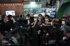 بازدید حجت الاسلام «محمدی گلپایگانی» از نمایشگاه دستاوردهای اجتماعی رزمایش همدلی برکت ستاد اجرایی فرمان امام(ره)