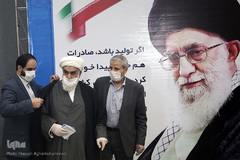 بازدید حجت الاسلام «محمدی گلپایگانی» از نمایشگاه دستاوردهای اجتماعی رزمایش همدلی برکت ستاد اجرایی فرمان امام(ره)