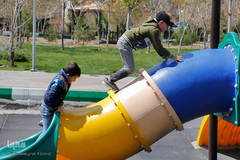 بازی‌های کودکانه در کوچه پس کوچه‌های کرونایی تبریز