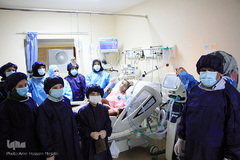 دیدار فرزندان پرستار مدافع سلامت یزد پس از ۴۰ روز با مادر