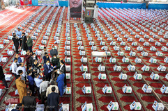 رزمایش مواسات و کمک مومنانه در اهواز