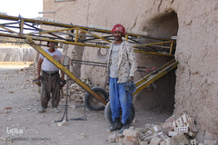 اینجا آجرها نان می‌شوند