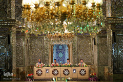 جزء خوانی قرآن کریم در حرم مطهر شاهچراغ (ع)