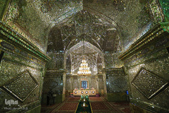 جزء خوانی قرآن کریم در حرم مطهر شاهچراغ (ع)