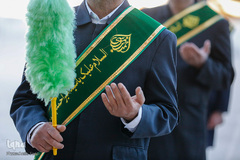 تعویض پرچم حرم مطهر شاهچراغ(ع)