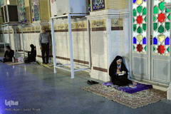 احیای شب نوزدهم ماه مبارک رمضان در امامزاده سید جعفر محمد(ع ) یزد