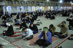 احیای شب نوزدهم ماه مبارک رمضان در امامزاده سید جعفر محمد(ع ) یزد