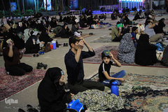 احیای شب نوزدهم ماه مبارک رمضان در امامزاده سید جعفر محمد(ع ) یزد