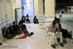 احیای شب نوزدهم ماه مبارک رمضان در امامزاده سید جعفر محمد(ع ) یزد