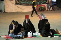 احیای شب نوزدهم ماه مبارک رمضان در امامزاده سید جعفر محمد(ع ) یزد