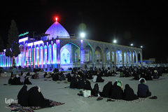 احیای شب نوزدهم ماه مبارک رمضان در امامزاده سید جعفر محمد(ع ) یزد