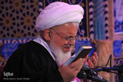 احیای شب بیست و یکم ماه مبارک رمضان در امامزاده سیدجعفر محمد(ع) یزد