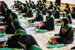 آیین گلاب شویی و تعویض گل ضریح مبارک حرم حضرت شاهچراغ (ع)