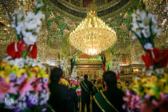 آیین گلاب شویی و تعویض گل ضریح مبارک حرم حضرت شاهچراغ (ع)