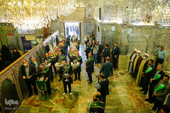 آیین گلاب شویی و تعویض گل ضریح مبارک حرم حضرت شاهچراغ (ع)