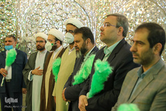 آیین گلاب شویی و تعویض گل ضریح مبارک حرم حضرت شاهچراغ (ع)