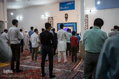 مراسم ختم قرآن در نماز تراویح نمازگزاران اهل تسنن مشهد