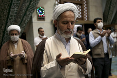 اقامه نماز عید سعید «فطر» به امامت حجت‌الاسلام والمسلمین مصطفی رستمی، رئیس نهاد نمایندگی مقام معظم رهبری در دانشگاه ها در مسجد دانشگاه تهران