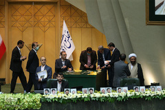 انتخاب هیئت رئیسه مجلس یازدهم برای سال اول