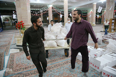 تهیه و توزیع ۱۰۰۰ بسته معیشتی بسیج دانشجویی قم