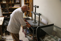 کارگاه هنری صحافی قرآن کریم حرم حضرت معصومه(س)