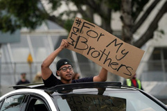 اعتراضات ضد نژادپرستی در پی قتل جرج فلوید، مرد سیاهپوست آمریکایی در شهرهای مختلف آمریکا