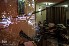 یک مغازه در خیابان انقلاب