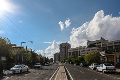 کاهش گازهای گلخانه ای و تمیز شدن هوای شهر های بزرگ