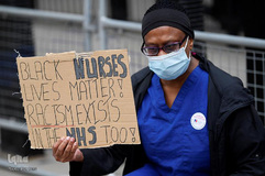 اعتراضات مردم شهر لندن، پایتخت بریتانیا در محکومیت قتل«جورج فلوید» شهروند سیاهپوست این کشور توسط پلیس نژادپرست  آمریکا